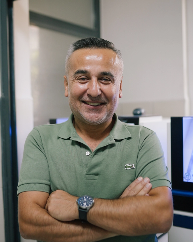 Dental Technician Hüseyin Yaşar